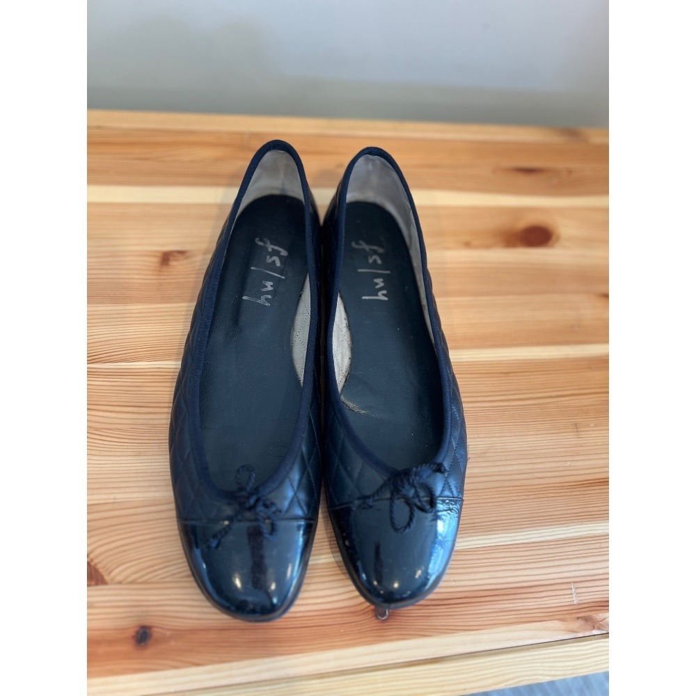 fs/ny Quilted Ballet Flats - Black Patent Leather Bow Detail - Picture 4 of 4